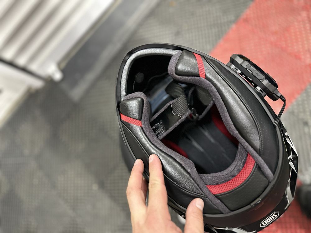Shoei x-spirit 3