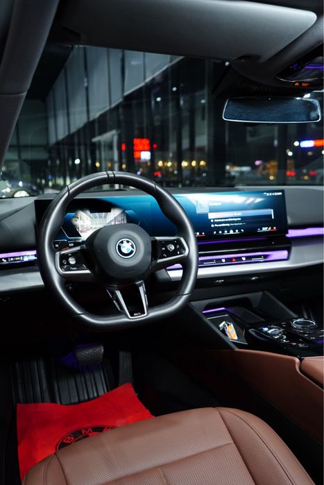 BMW i5 eDrive 35L