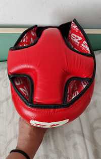 Боксови ръкавици 10-OZ, каска L и протектори за крака M