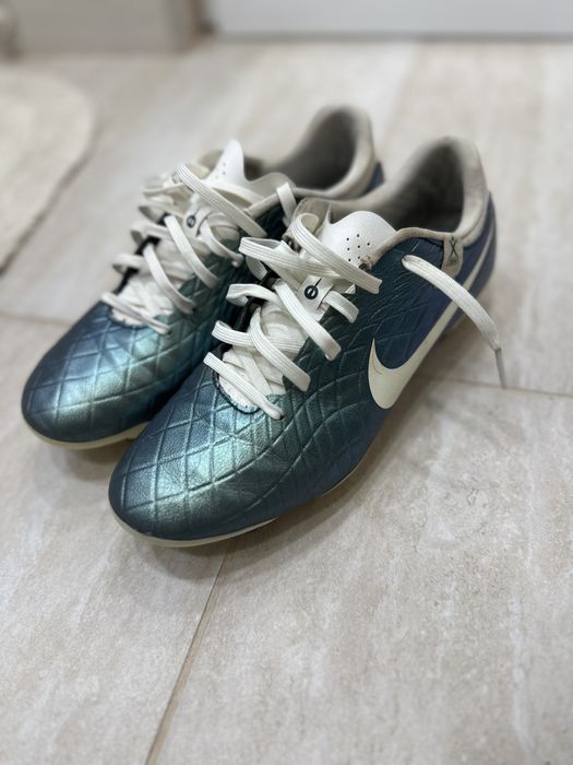Ghete de fotbal nike tiempo