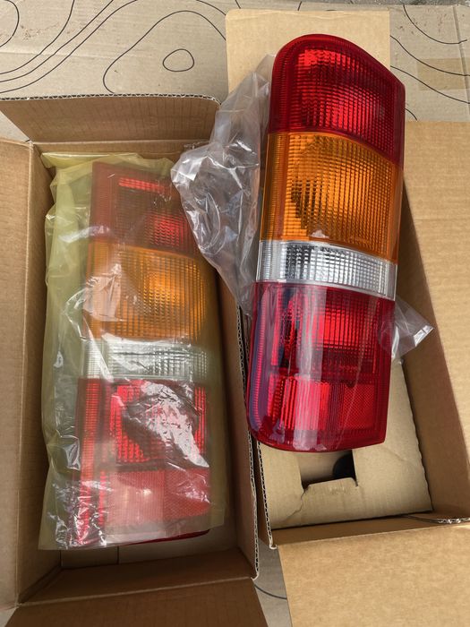 Lampa stop spate ford transit 1999 - 1986