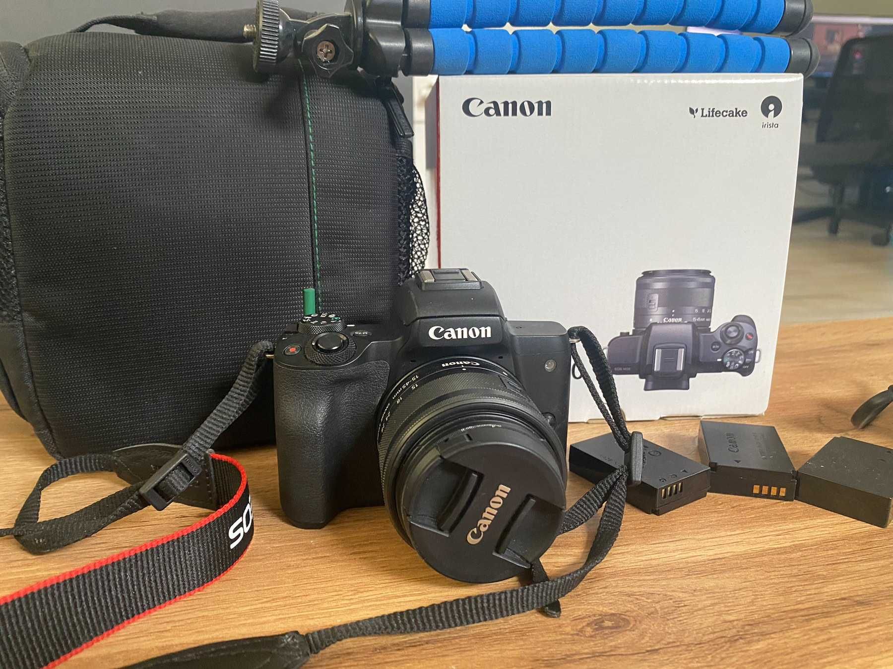 Безогледален фотоапарат Canon EOS M50 + аксесоари