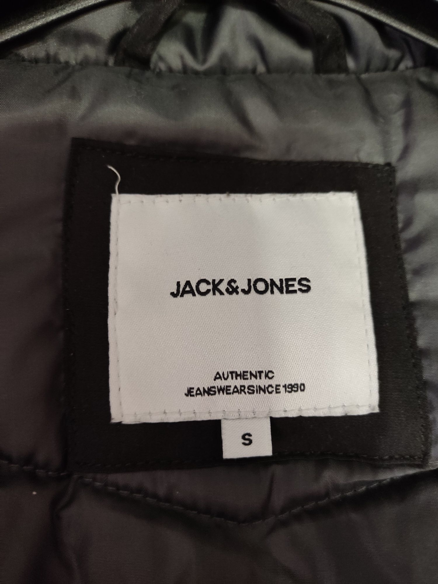 Яке jack & jones