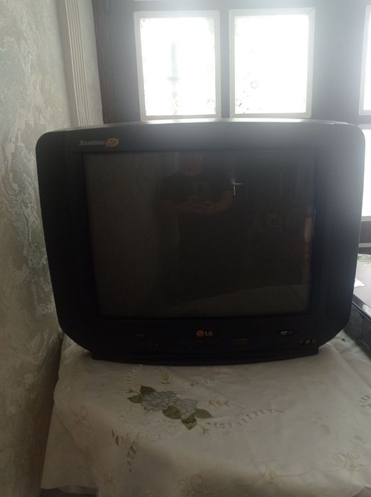 LG televizor sotiladi