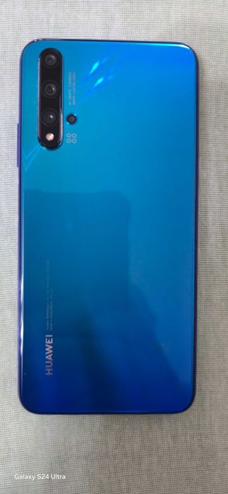 Huawei Nova 5T 128GB 6GB RAM Dual - перфектно състояние