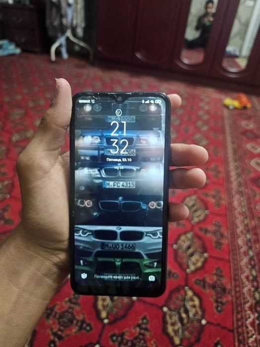 Redmi 8 64+4 gb 5000 mah qotmaydi