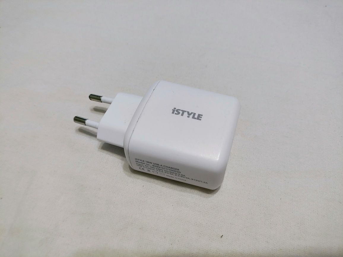 Оригинално зарядно адпатер за Iphone iSTYLE 18W