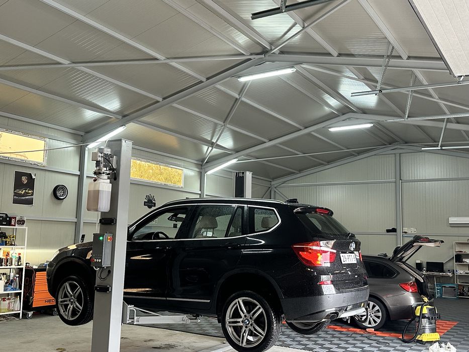 Hală Auto Service  dotată cu Elevator Nou Truse chei DN56
