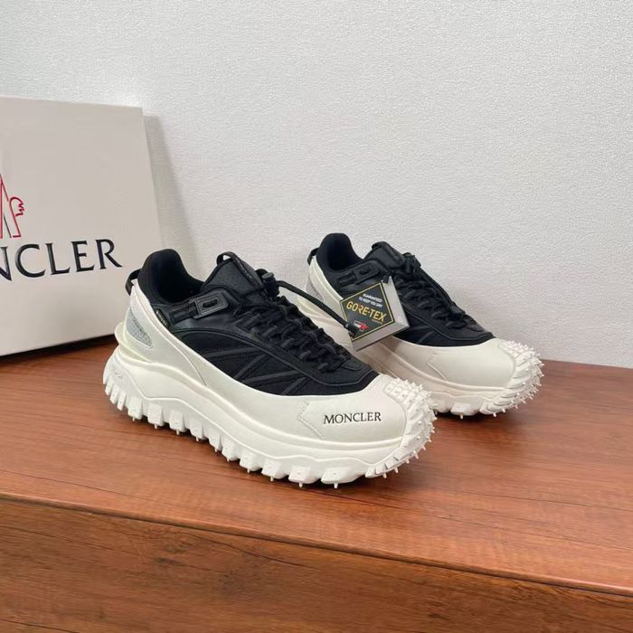 Moncler Trailgrip marimi diferite