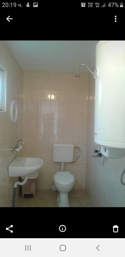 Дава се под наем Хотел в Бяла - 2000 кв.м за 15300 € - Снимка #4