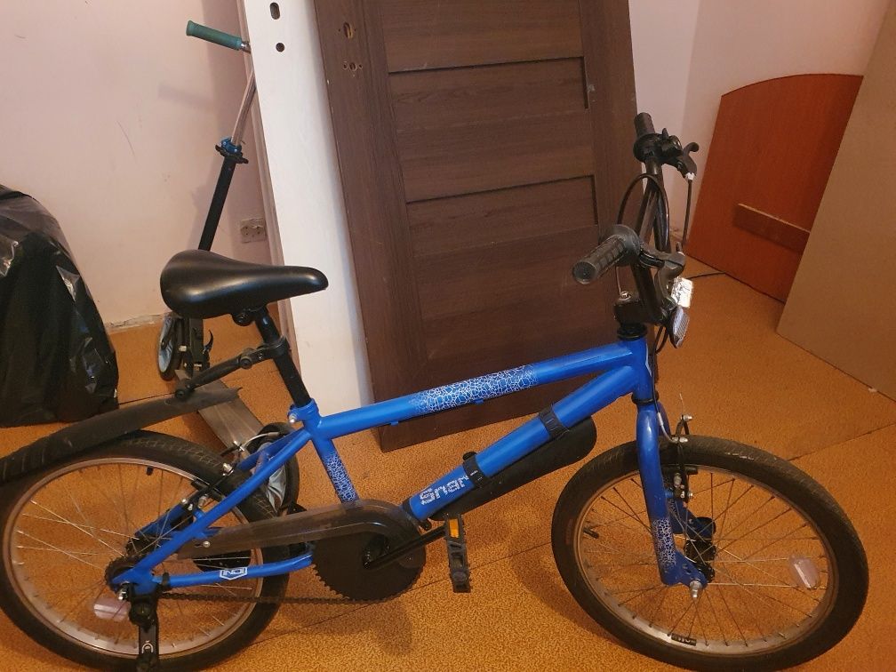 Bicicleta  albastră