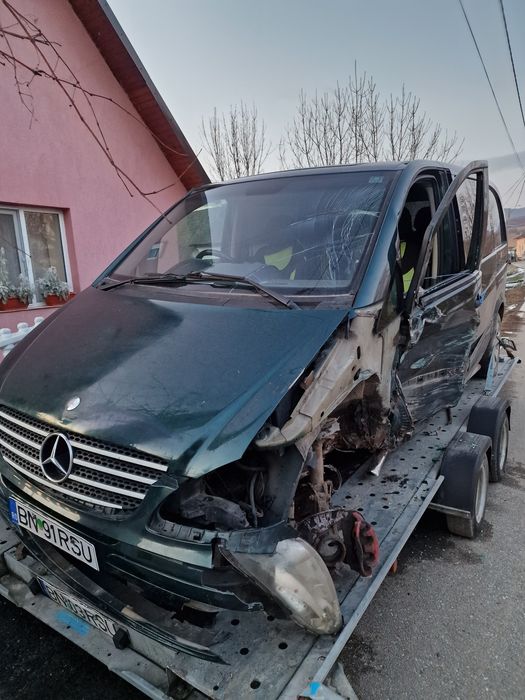 Mercedes Vito accidentat