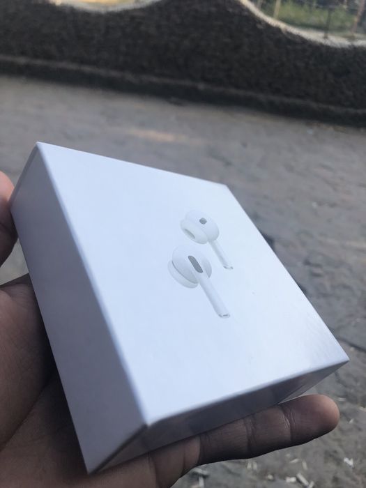 Bluetooth naushnik yangi