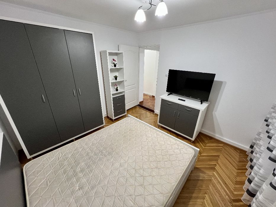 De închiriat: Apartament cu 2 camere in Brădet, etajul 1, cu loc de pa