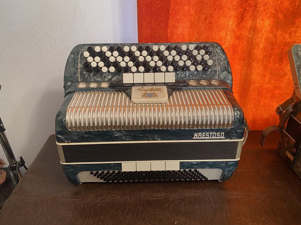 Acordeoane Hohner