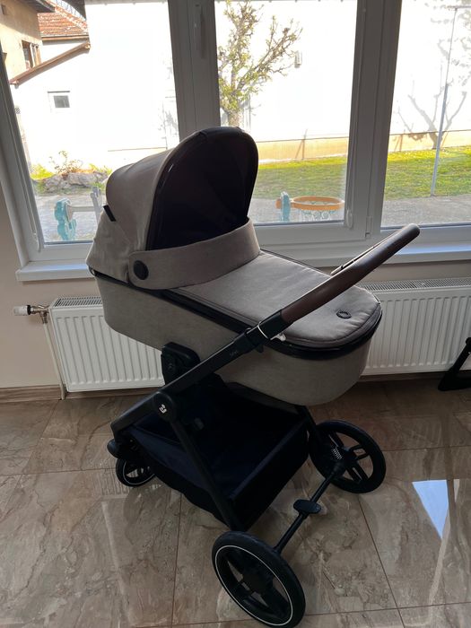 Maxi-Cosi Oxsford лятна количка+ зимен кош+столче за кола + адаптори