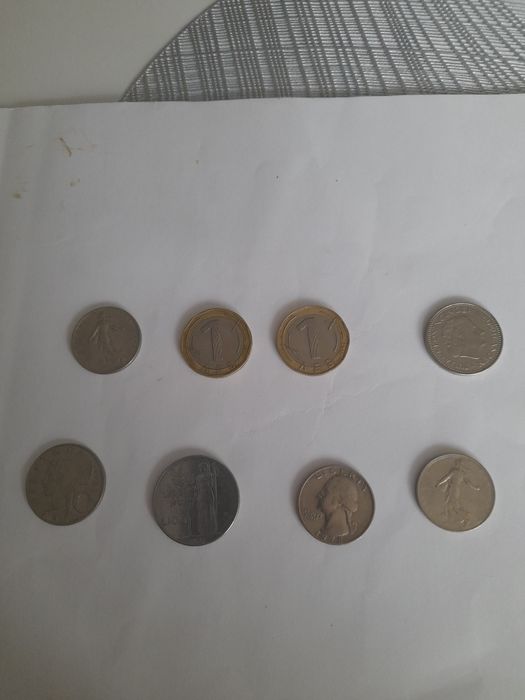 Vând monede vechi