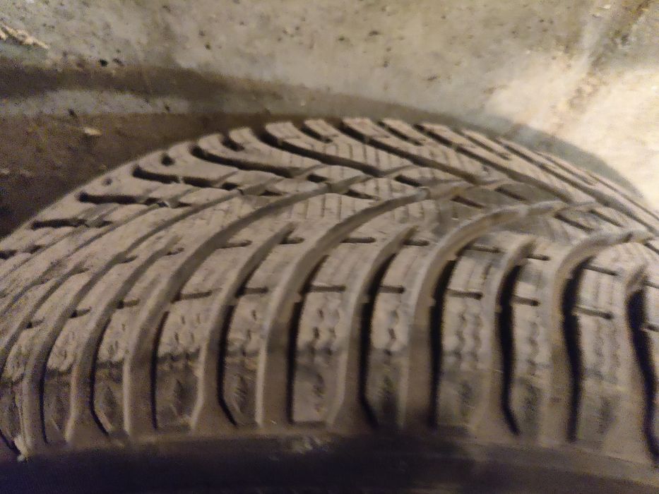 Зимни гуми с джанти за BMW (БМВ) E46