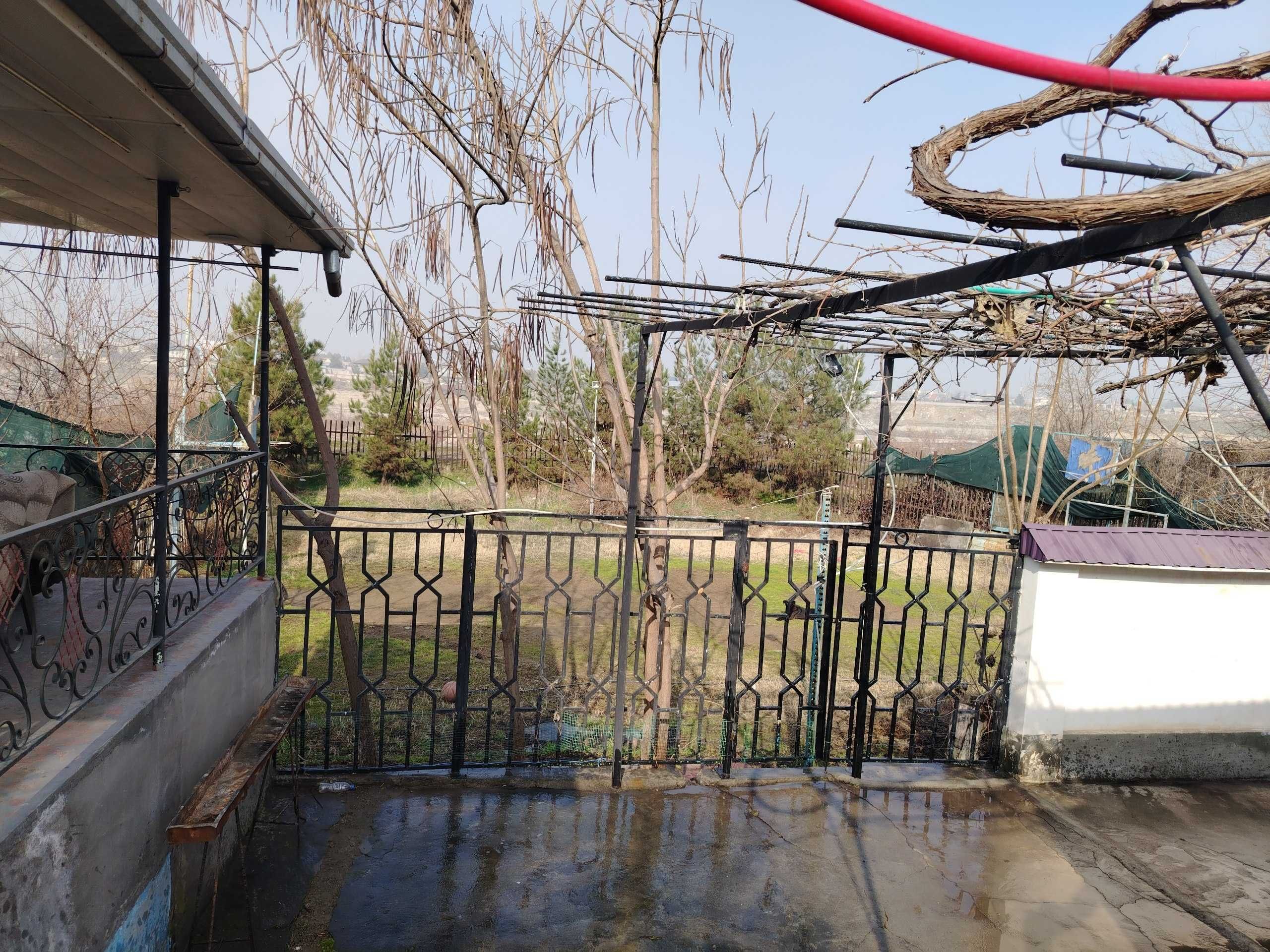 Dacha sotiladi, Yangi Toshkent hududida suv bo'yida