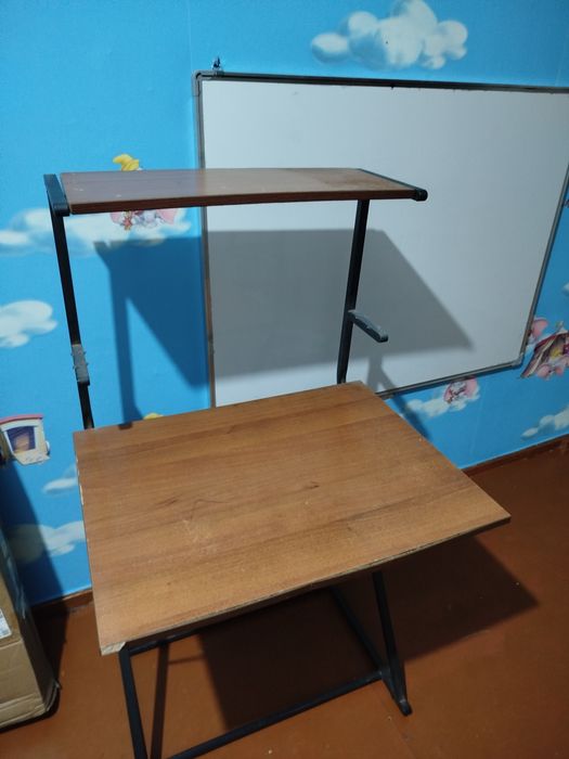 Стол на продажу продам