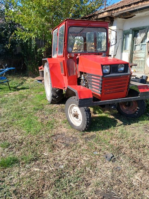 Tractor 445 de vanzare