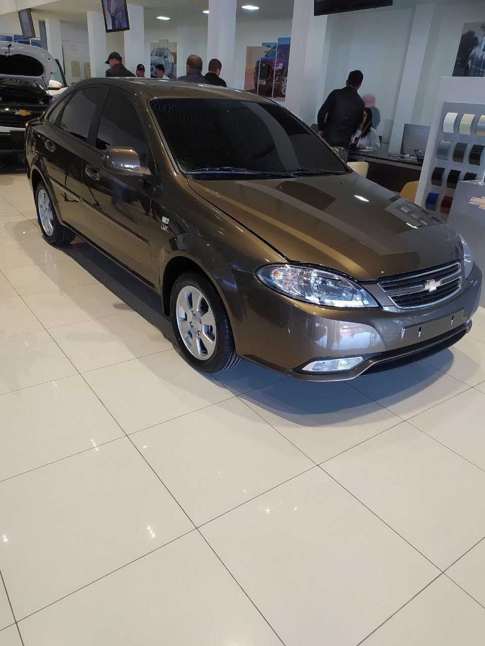 Янги Gentra без пробег Lacetti AT Plus сотилади.фулл позиция