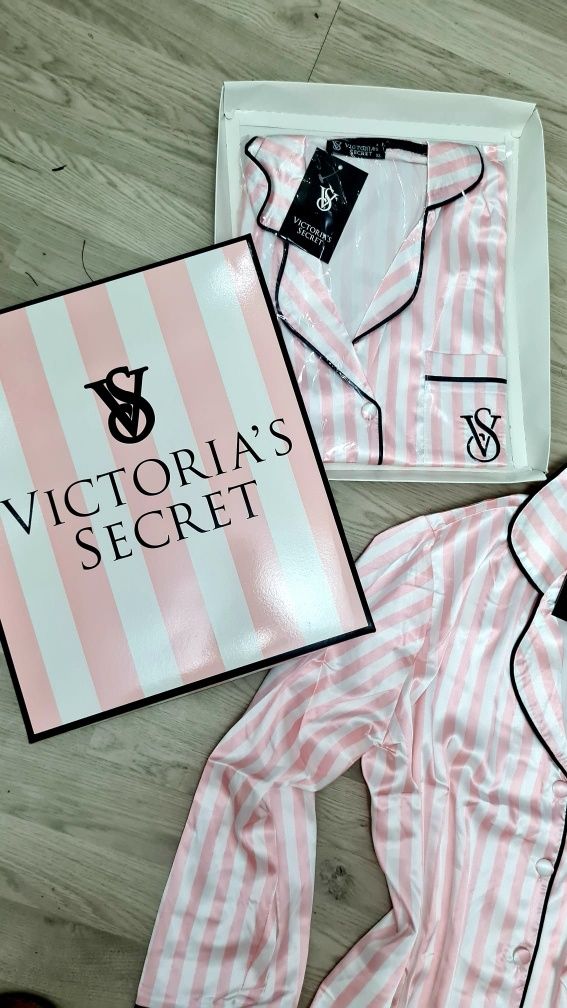 Pijama Victoria's secret Model nou Satinat