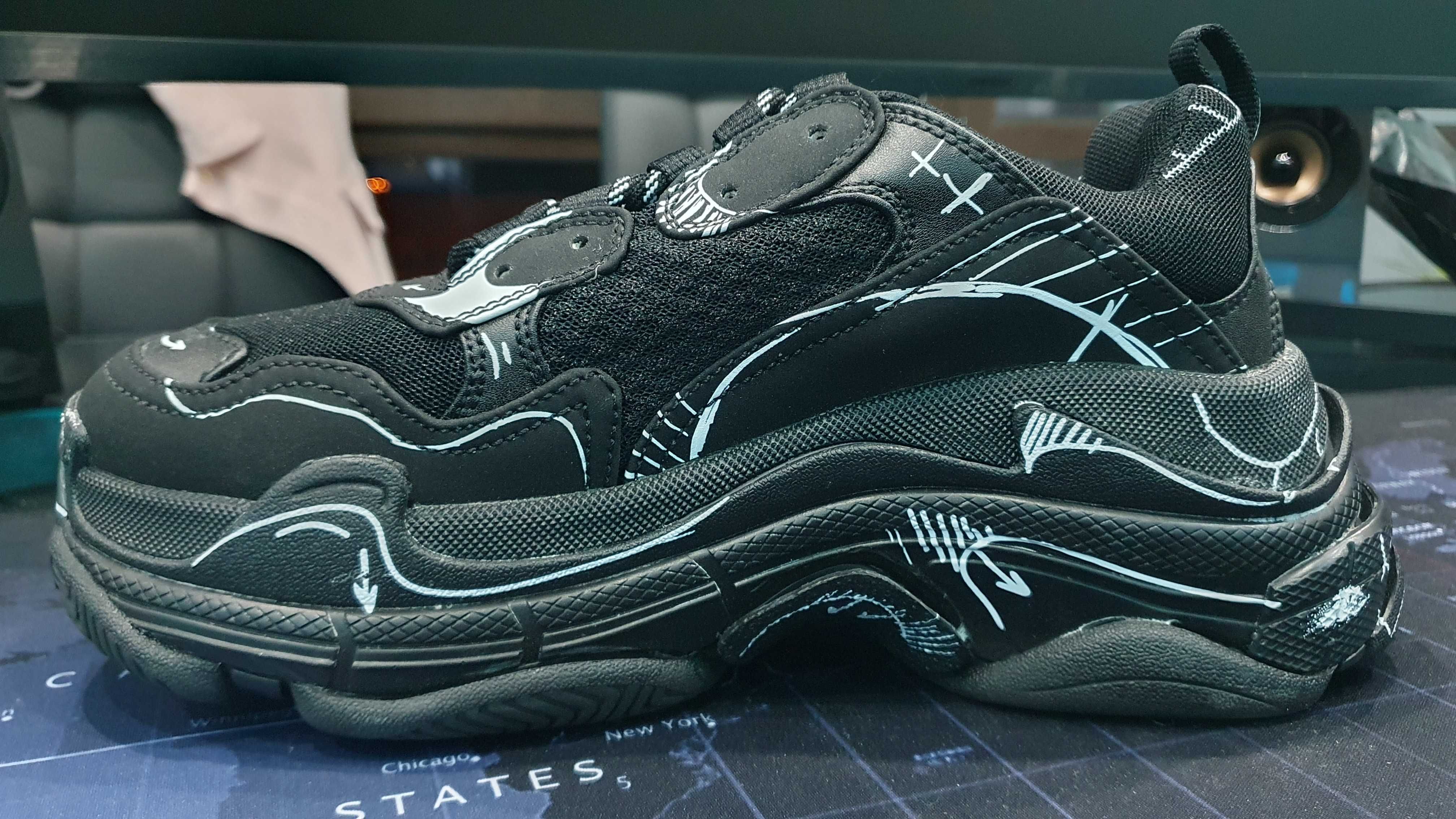 Balenciaga Triple S CLEAR SOLE Black/White