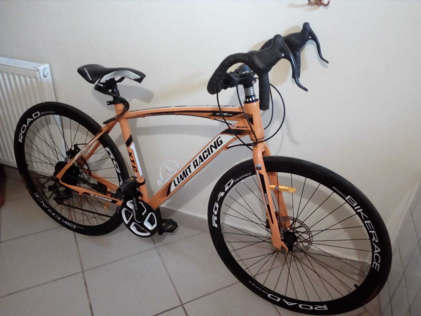 Bicicleta de sosea cursiera limit racing xtc