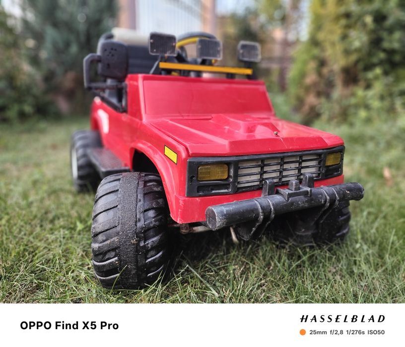 Mașinuță electrica Jeep Peg Perego