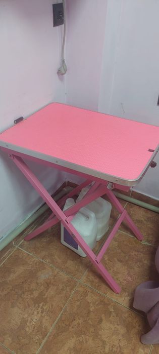 Продам стол для стрижки собак и кошек