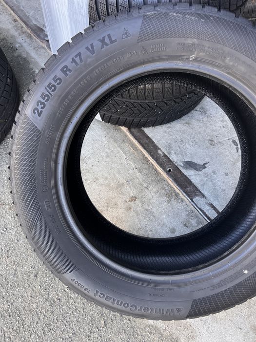 2 anvelope iarna ca NOI , 235/55/17 , Continental , 8 mm