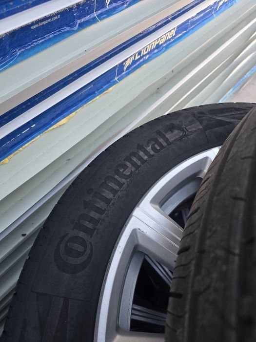 4 Броя Гуми 275/45/20 Continental 21dot