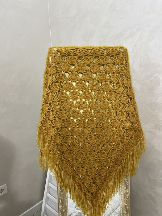 Шаль ручной работы