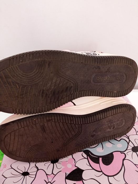 Маратонки/ Кецове номер 37