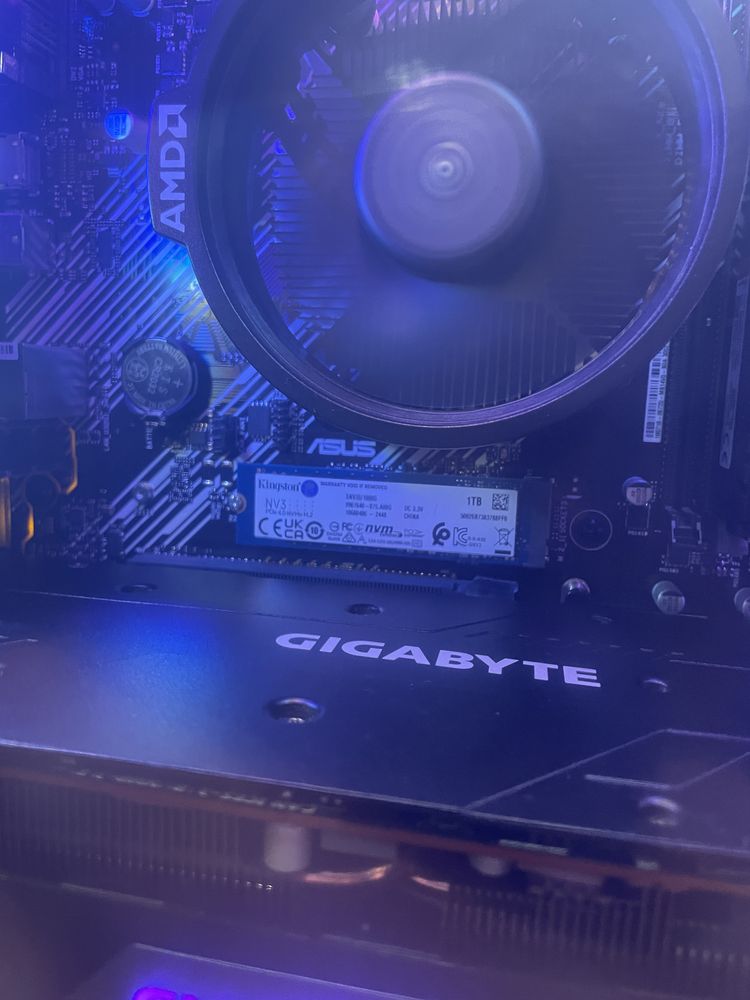 Геймърски компютър Ryzen 5 5600X/ 16GB 3200MHz/ RX 5700XT/ 1TB SSD