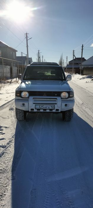 Продам Митсубиси поджеро 2