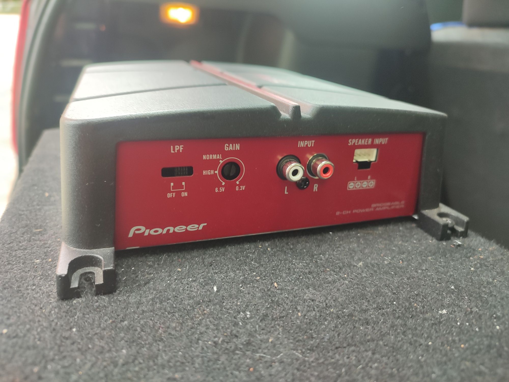 Subwoofer și Amplificator Pioneer