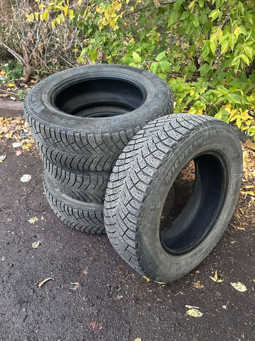 Зимние шипованные шины Michelin 225/65R17