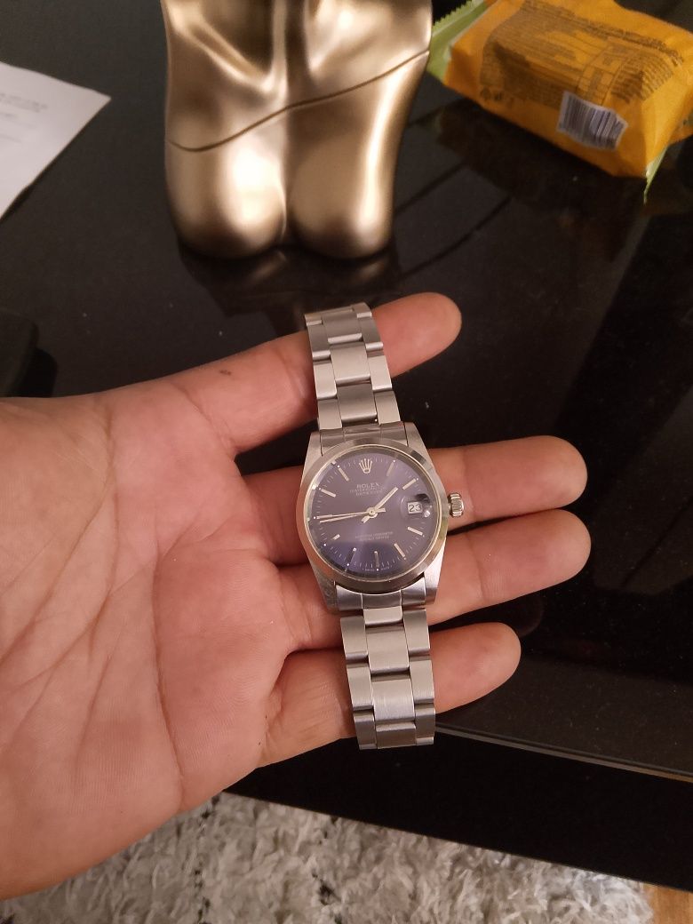 Vând Rolex date just