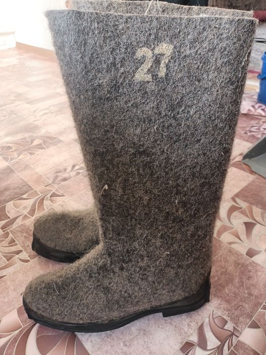 Продам новые валенки