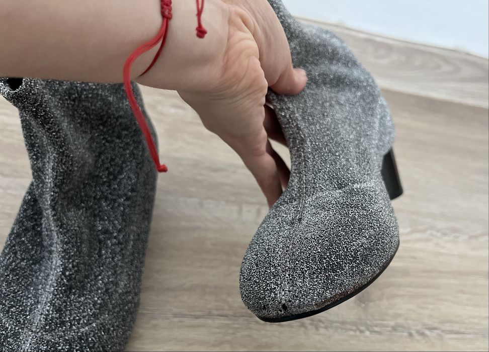 Botine argintii Zara