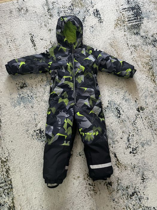 Зимний комбинезон на мальчика