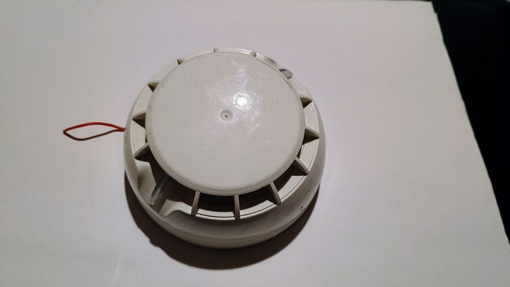 Vând senzori wireless PMD85 ,PMD1p,  și senzor fum