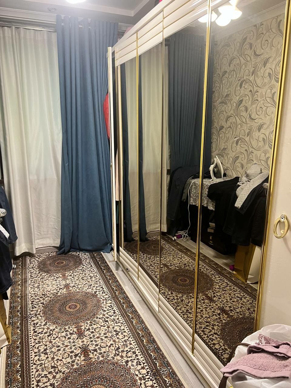 продаются две квартиры, метро новза Соединенные квартал 5. 4/1/4.и3/1/