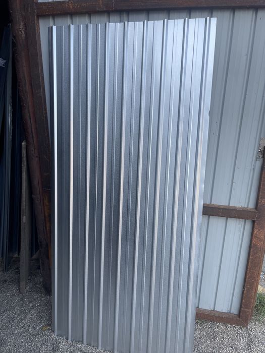 Tablă cutată colorată