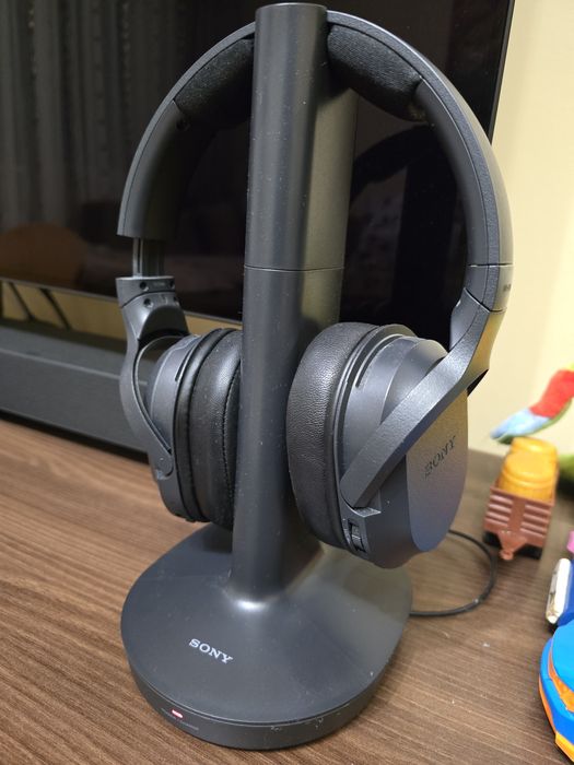 Televizor 4K Oled LG C1 55 inch (139 cm), casti wireless Sony cadou