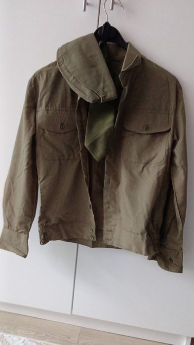 продам военную рубашку с галстуком и пилоткой