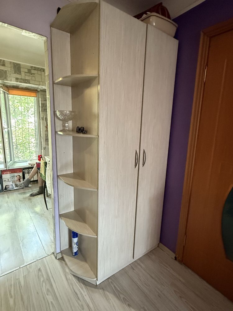 Продам шкаф для прихожей