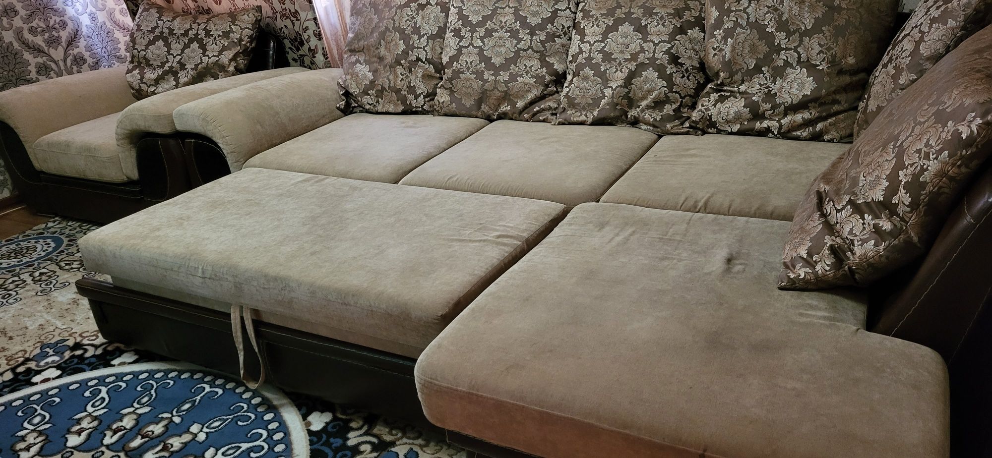 Угловой диван с креслом продаётся!